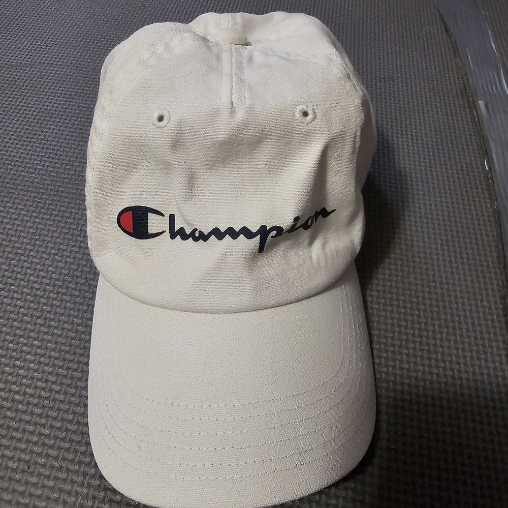 Champion Hat - Picture 1 of 4